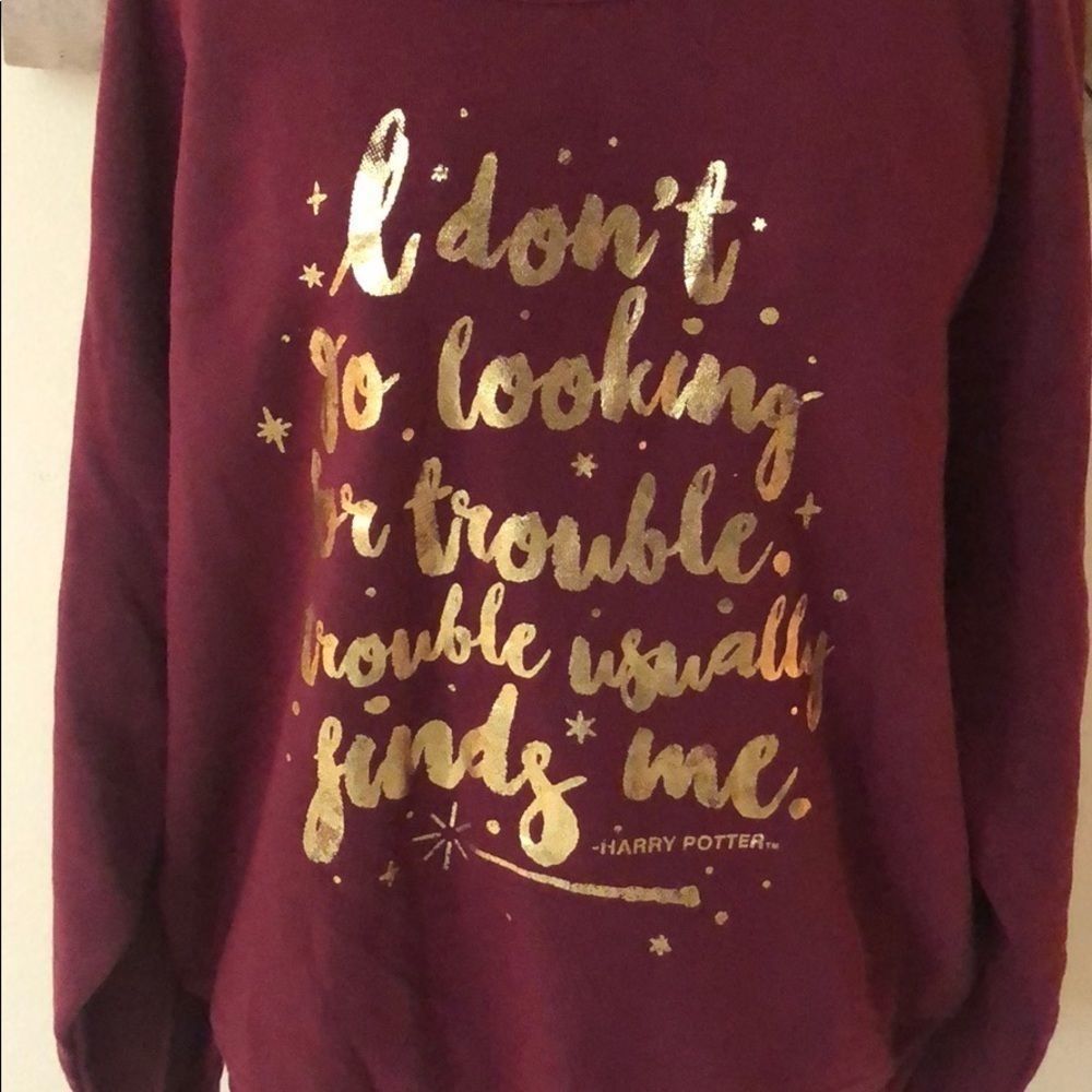 NWT Harry Potter Trouble Finds Me Sweatshirt XL - Picture 10 of 14